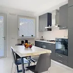 Titti - Gla133 By Interhome * جيرا لاريو