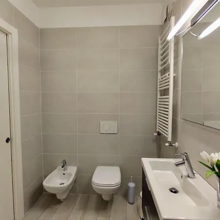 Titti - Gla133 By Interhome Gera Lario